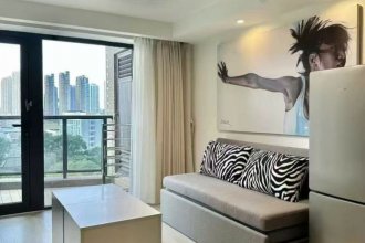 Loft one bedroom service apt 2mins to Langao Rd,free for gym & Wifi Listing on SmartShanghai housing